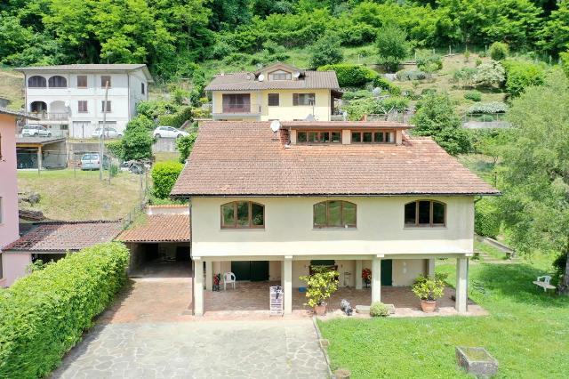 Villa in Località ai Cerri Snc, Castelnuovo di Garfagnana - Foto 1