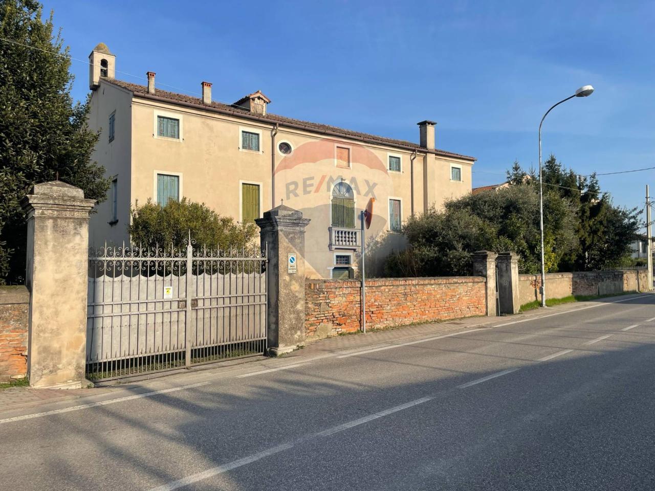 Villa in vendita a Este