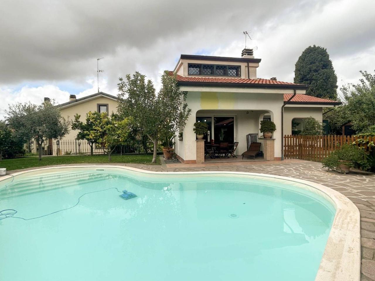 Villa in vendita a Albano Laziale