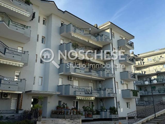 4-room flat in Via Piave, Pontecagnano Faiano - Photo 1