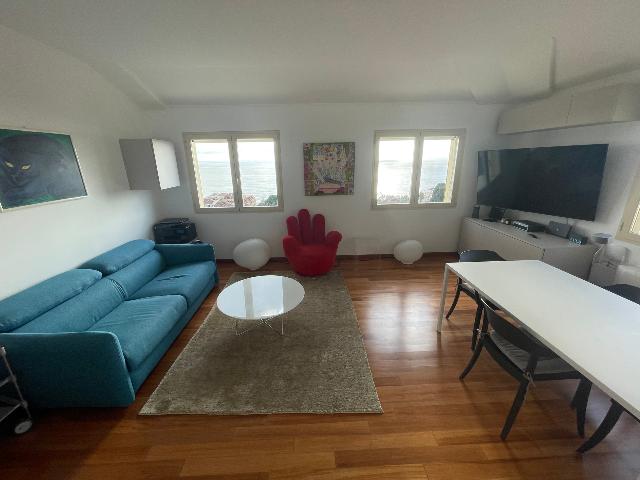 Penthouse in {3}, Strada Privata Peiranze . - Foto 1