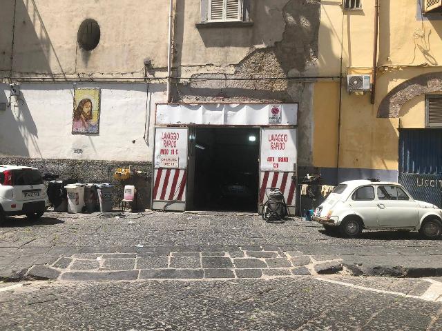 Negozio in Via Flavio Gioia, Napoli - Foto 1