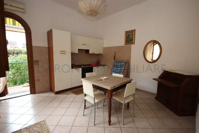 Semi-detached house in Viale della Repubblica, Massa - Photo 1