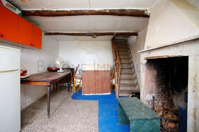 Semi-detached house in Via Frangola , Massa - Photo 1