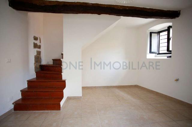 3-room flat in Via Pasubio, Carrara - Photo 1