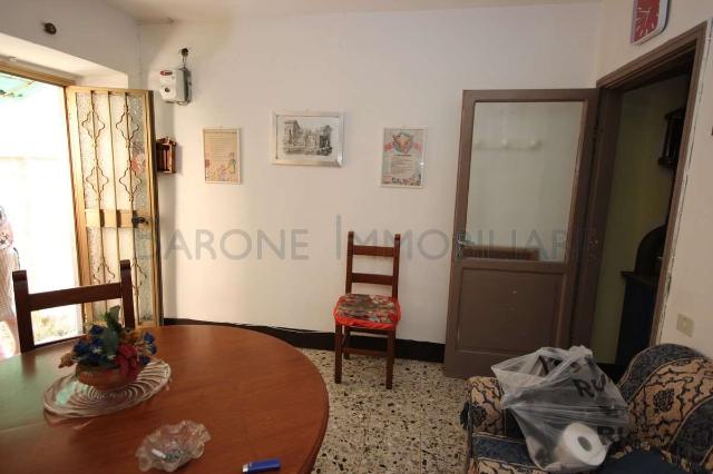 Porzione di casa in Frazione Pariana, Massa - Foto 1