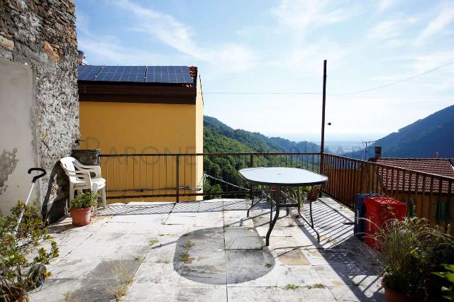 Porzione di casa in Via dei Colli , Massa - Foto 1