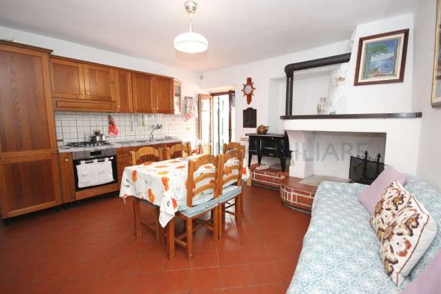 Porzione di casa in Via Crocello, Massa - Foto 1