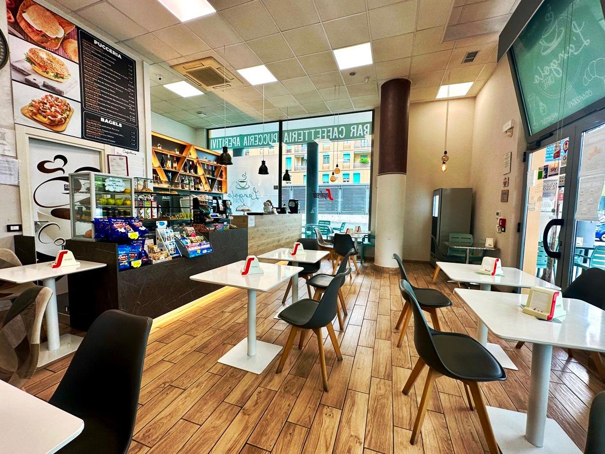 Bar in Piazza Monsignor Giuseppe Almici 26, Brescia - Foto 1
