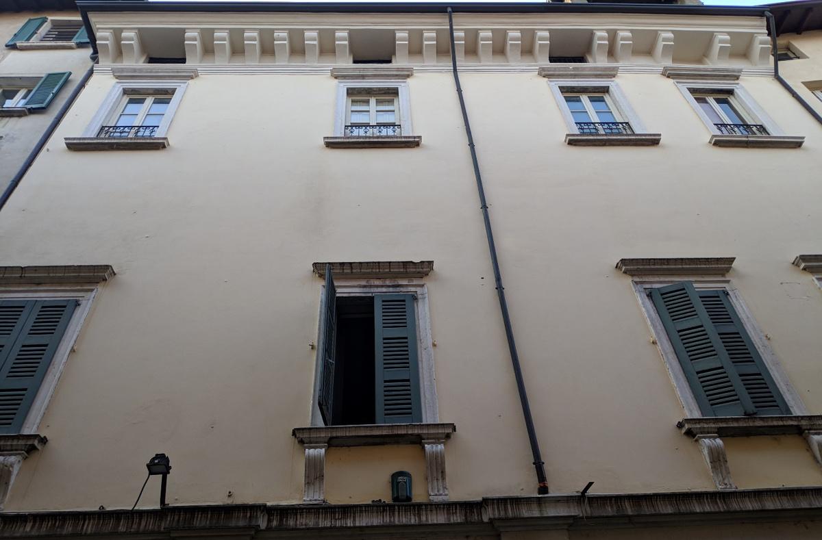 Casa indipendente in vendita a Brescia