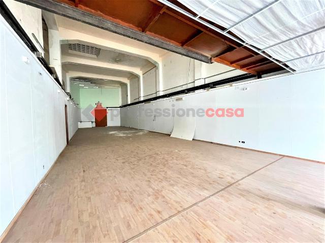 Warehouse in {3}, Corso Umberto  1 - Photo 1