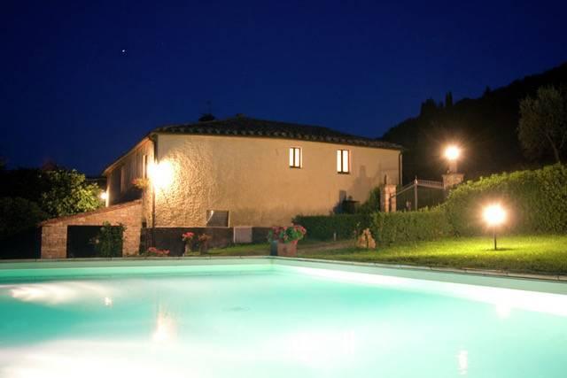 Country house or cottage in Viale Umbria, Sarteano - Photo 1