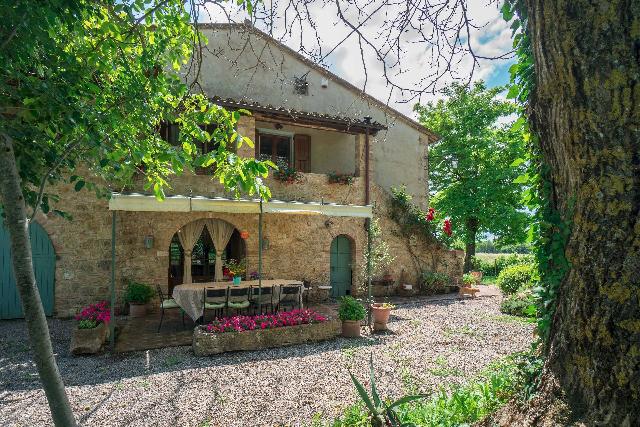 Country house or cottage in Via del Renaio, Sarteano - Photo 1