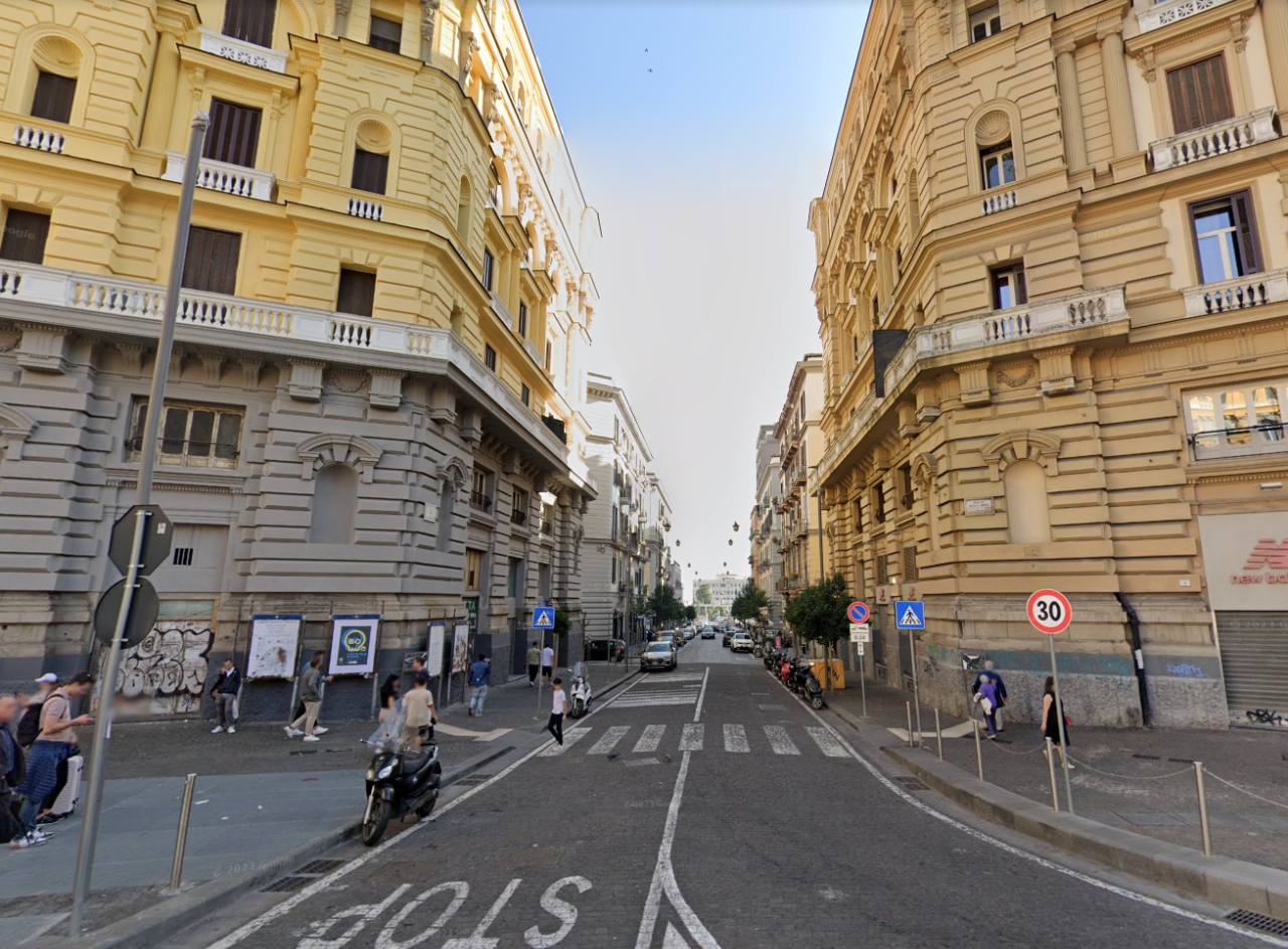 Negozio in Via Antonio Ciccone, Napoli - Foto 1