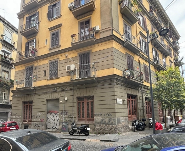 Geschäft in Piazzetta Scacchi Arcangelo, Napoli - Foto 1