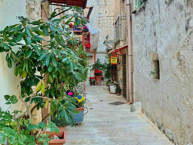 Casa indipendente in Piazza Adua, Cassano delle Murge - Foto 1