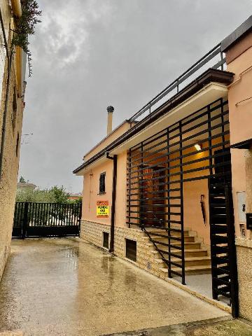 Einfamilienhaus, Sannicandro di Bari - Foto 1