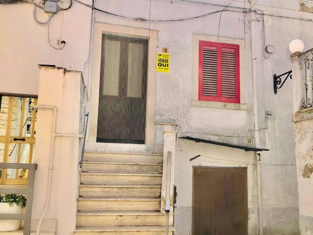 Casa indipendente in Via Santa Maria dei Martiri, Cassano delle Murge - Foto 1