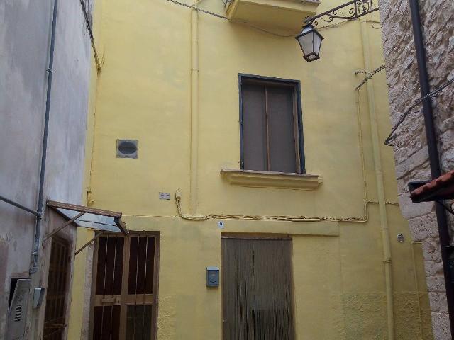 Commercial building in Via Chiasso Tassielli, Acquaviva delle Fonti - Photo 1