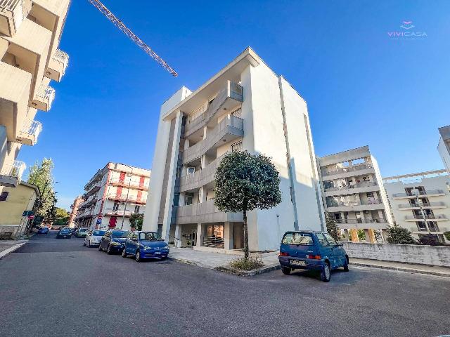 4-room flat in Via Alexander Fleming, Putignano - Photo 1