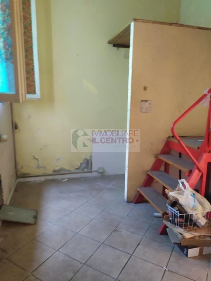 Negozio in , Sarzana, {3} - Foto 2