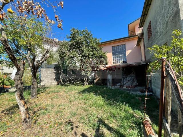 Detached house, Aulla - Photo 1