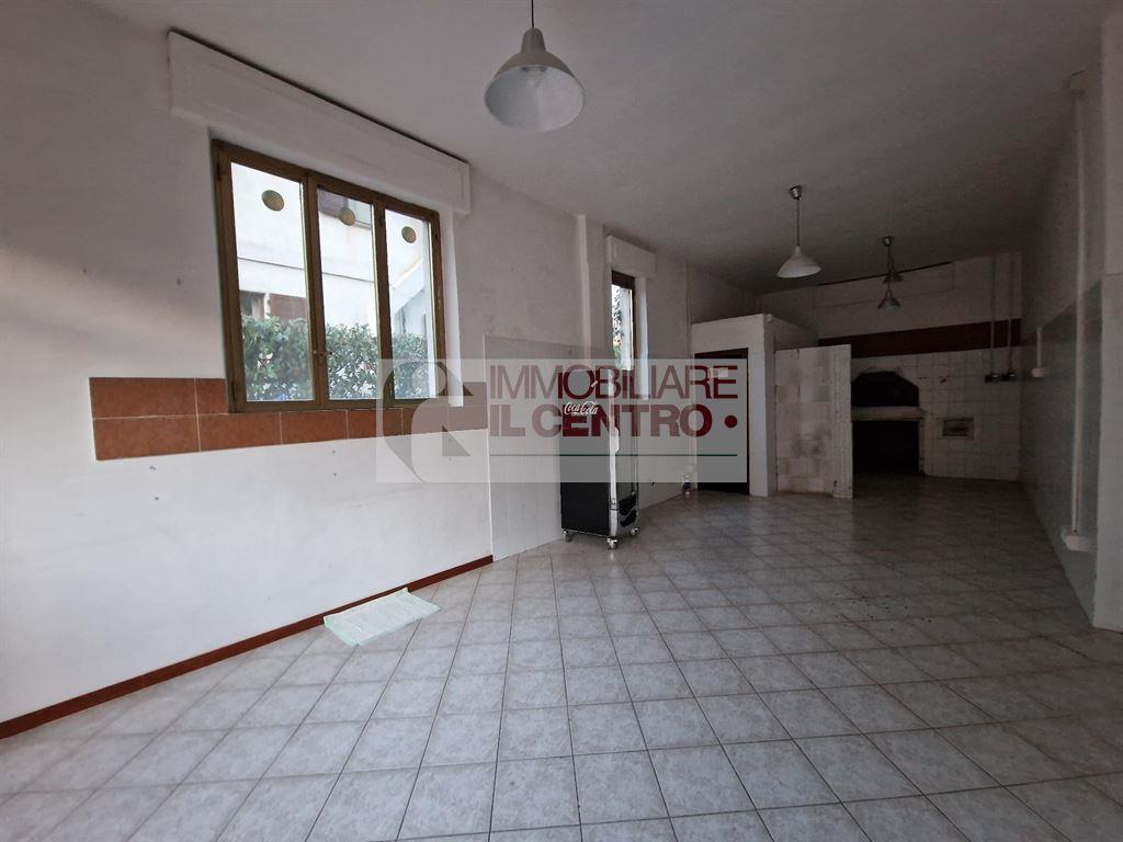 Locale commerciale in , Sarzana, {3} - Foto 1