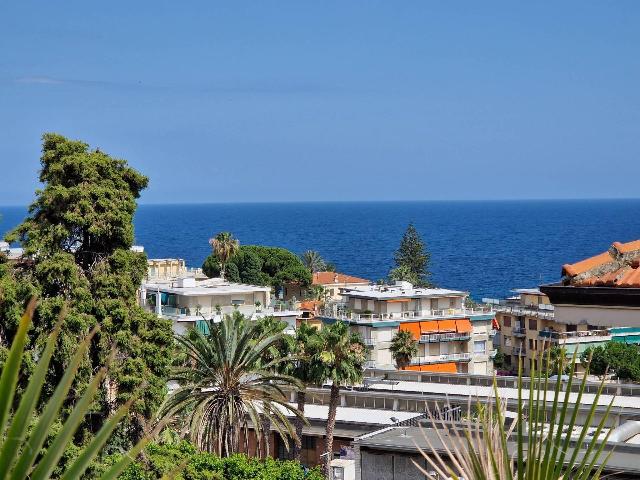 Penthouse in Strada Privata Vallarino 4, Sanremo - Photo 1