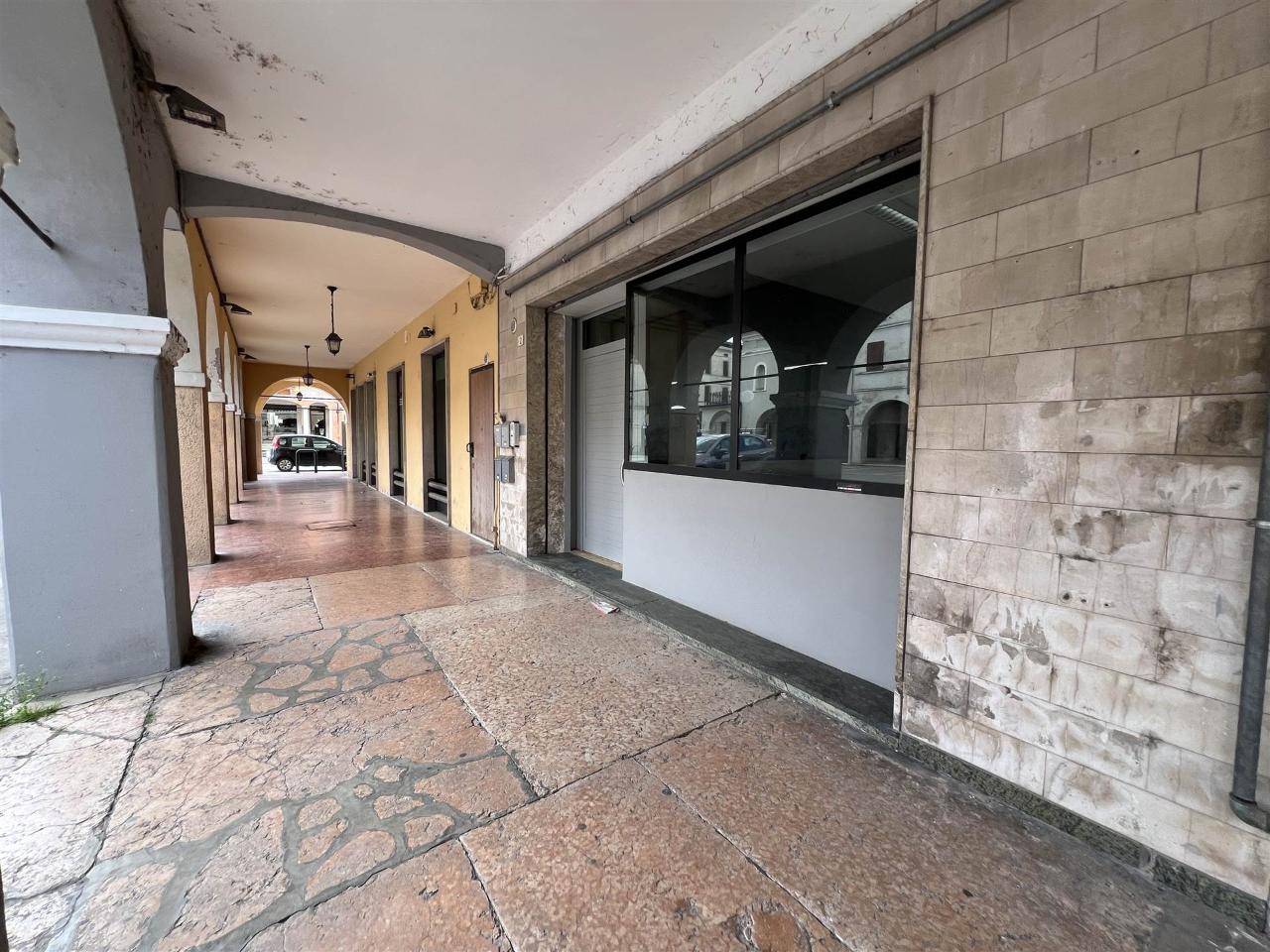 Negozio in , San Benedetto Po, {3} - Foto 1