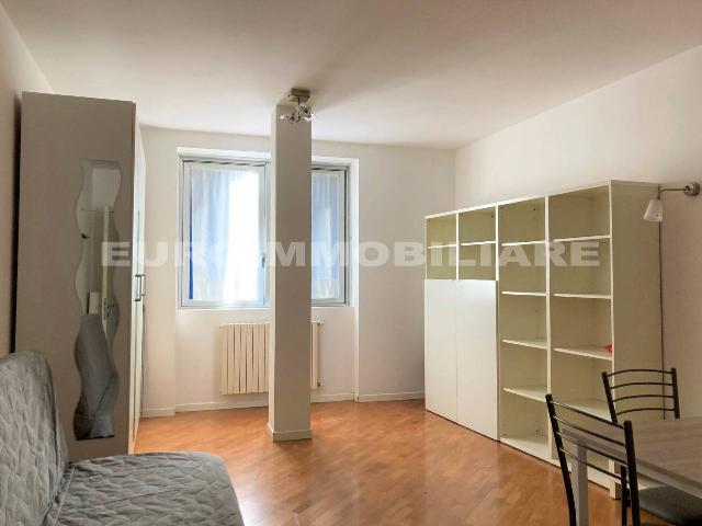 Einzimmerwohnung in {3}, Viale Sant'Eufemia 34/36 - Foto 1