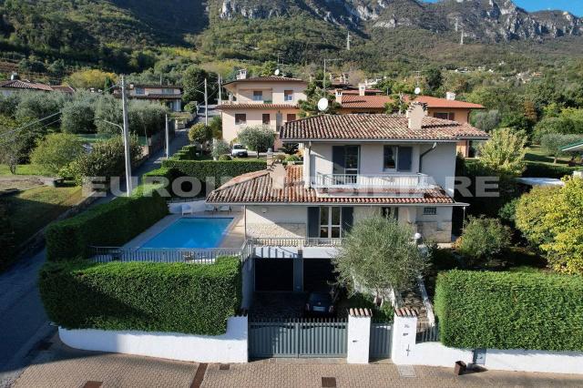 Mansion in Via Giacomo Puccini, Botticino - Photo 1