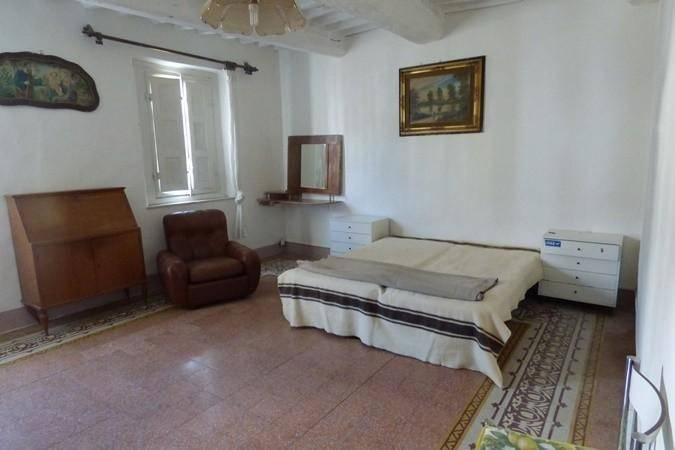 casa indipendente in vendita a Lucca in zona Fagnano