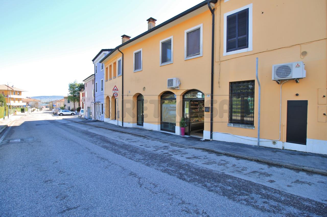 Panificio in Via Crosara 25, Zermeghedo, {3} - Foto 1