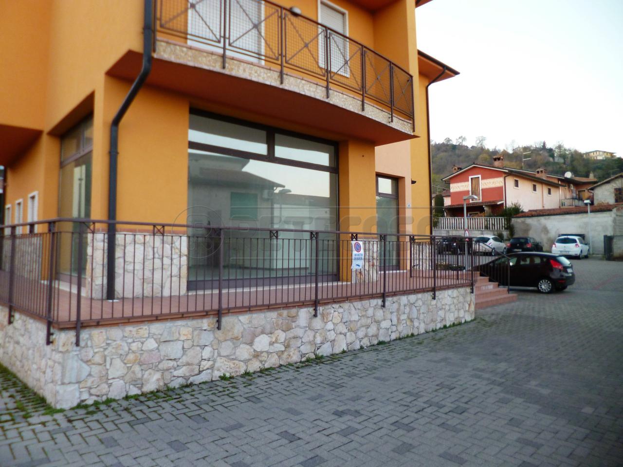 Palazzina commerciale in , Zermeghedo, {3} - Foto 2