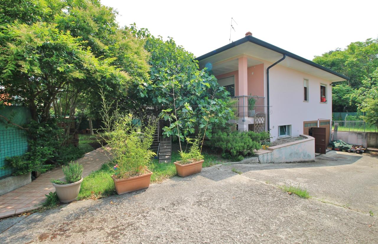 Casa indipendente in vendita a Montebello Vicentino