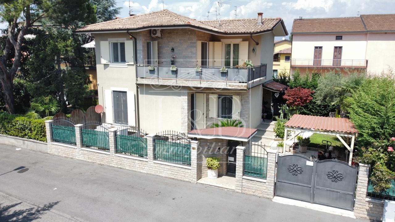 Villa a schiera in vendita a Brescia