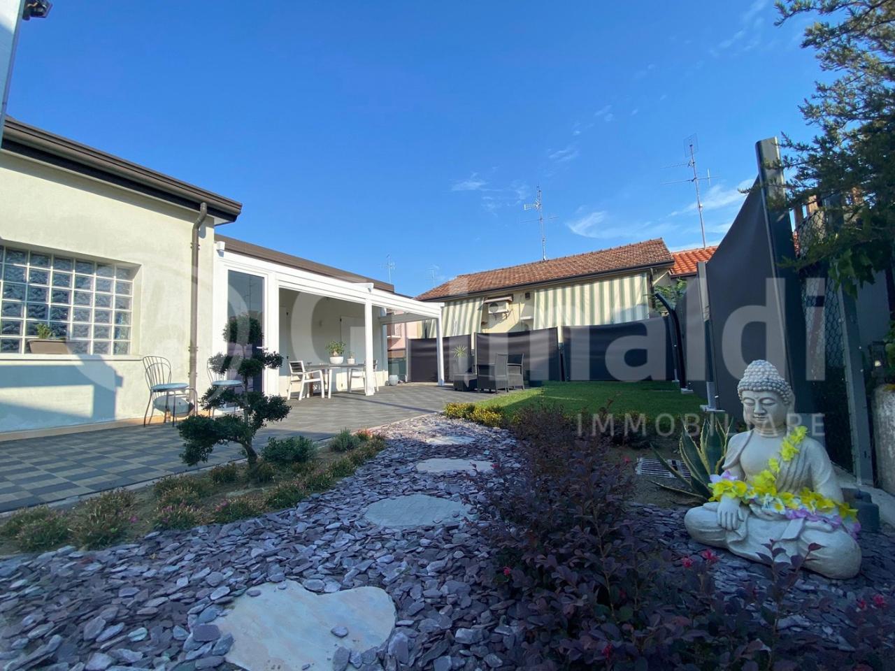 immagine annuncio 1 di 8