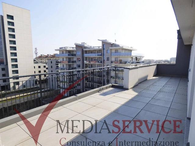 Apartament in Via Felice Bertolino, Cuneo - Photo 1