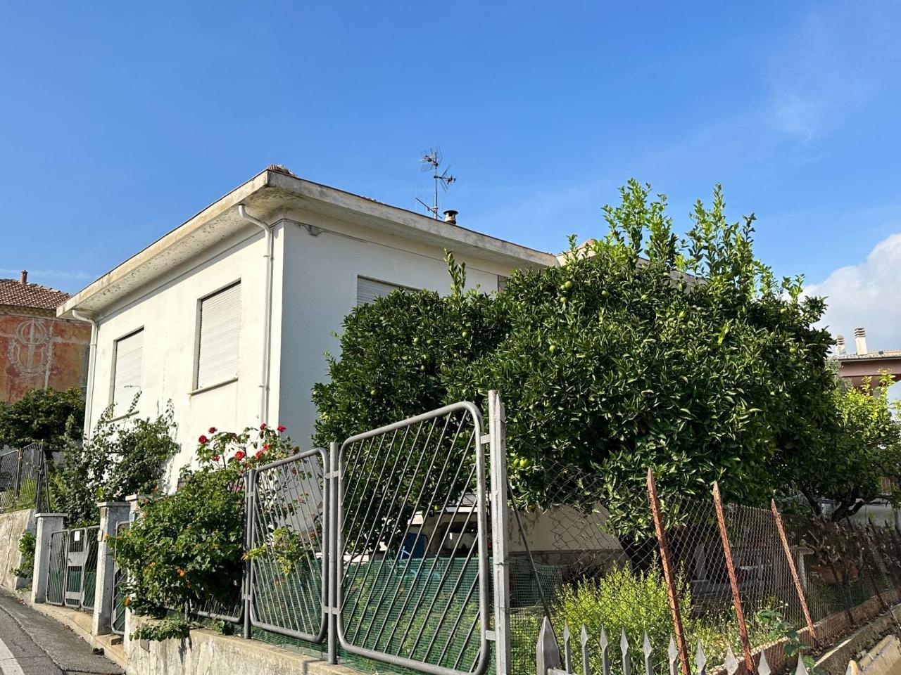 Casa indipendente in vendita a Diano Marina