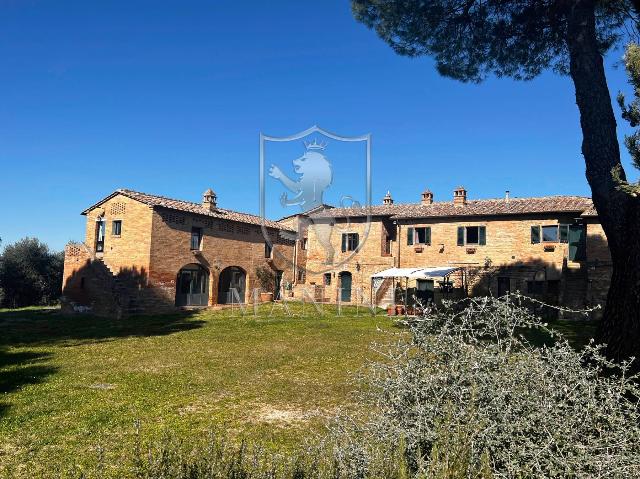 Country house or cottage, Siena - Photo 1