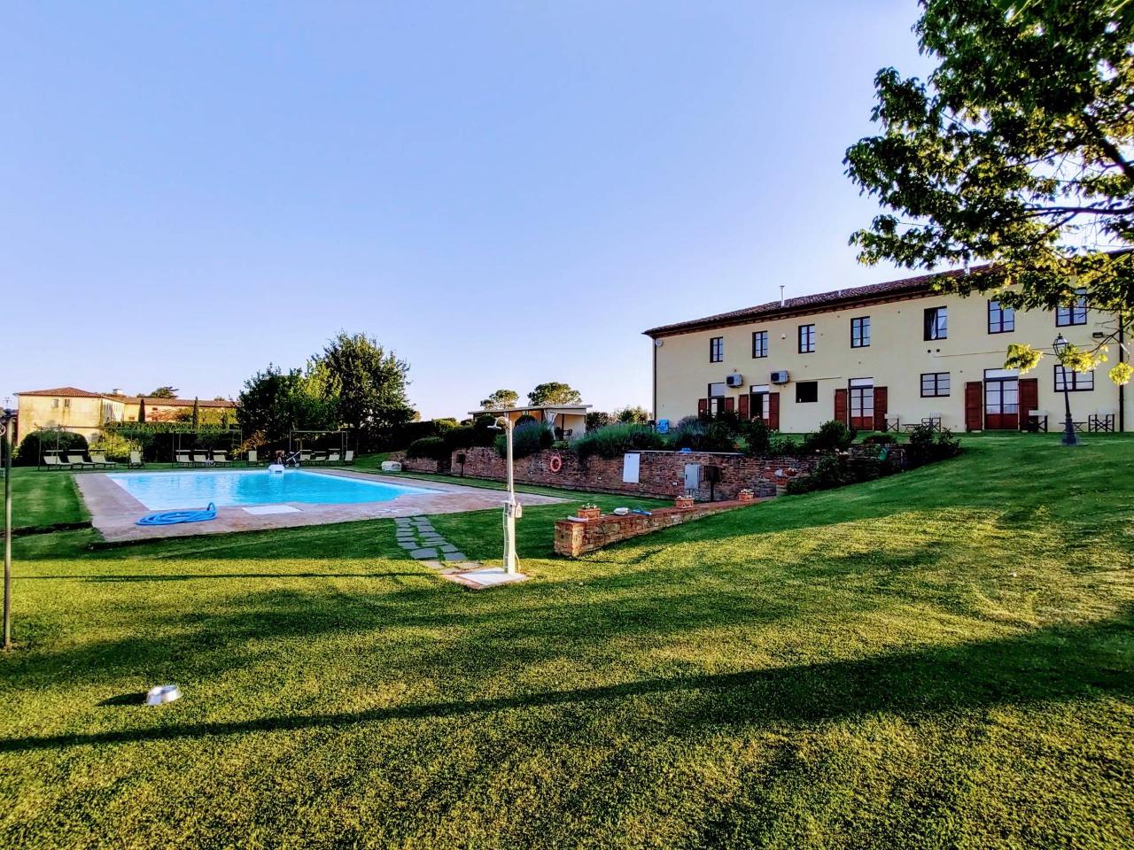 Albergo in Via Locchi 31, Castiglion Fiorentino, {3} - Foto 1