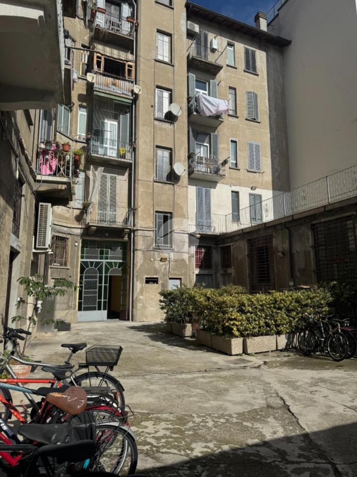 Magazzino in Via Francesco De Sanctis 2, Milano, {3} - Foto 1
