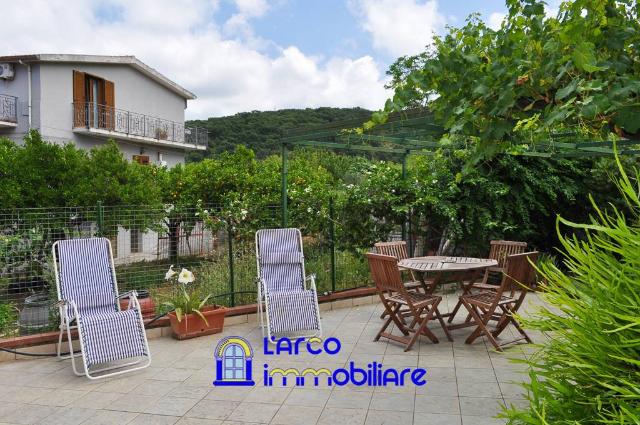 Apartament in Piazza Don Francesco Gatto 12, Santa Maria del Cedro - Photo 1