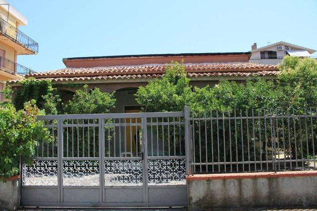 Quadrilocale in Via Ferdinando Magellano 9, Scalea - Foto 1