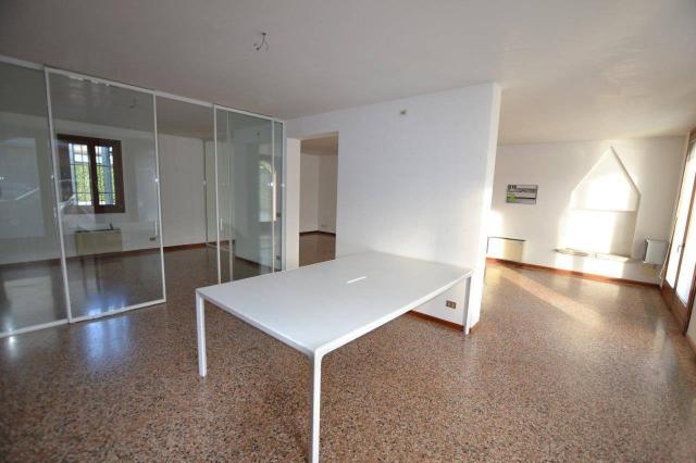 Shared office in Via Noalese, Treviso - Photo 1