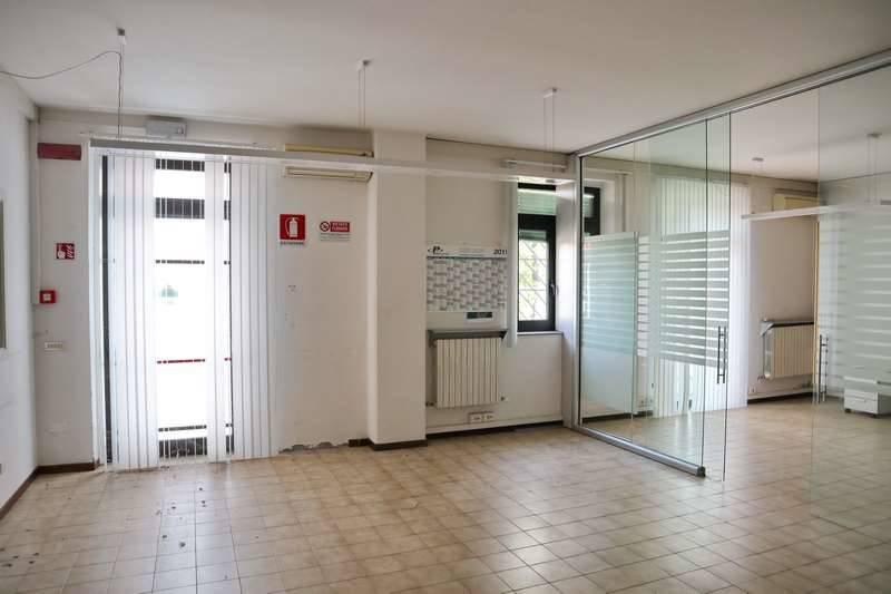 Capannone in Via Divisione Acqui, Formigine, {3} - Foto 1