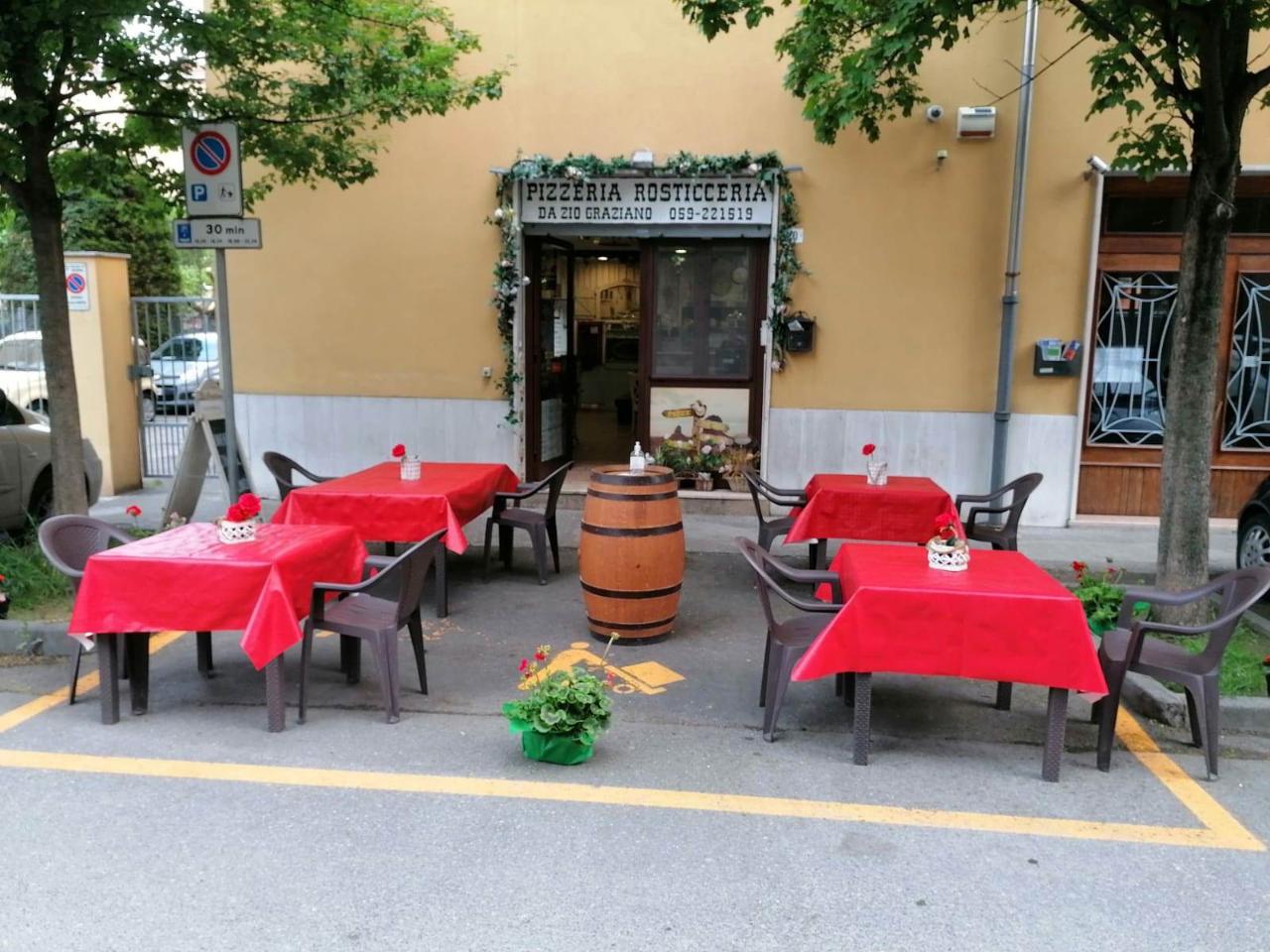 Pizzeria in , Modena, {3} - Foto 1