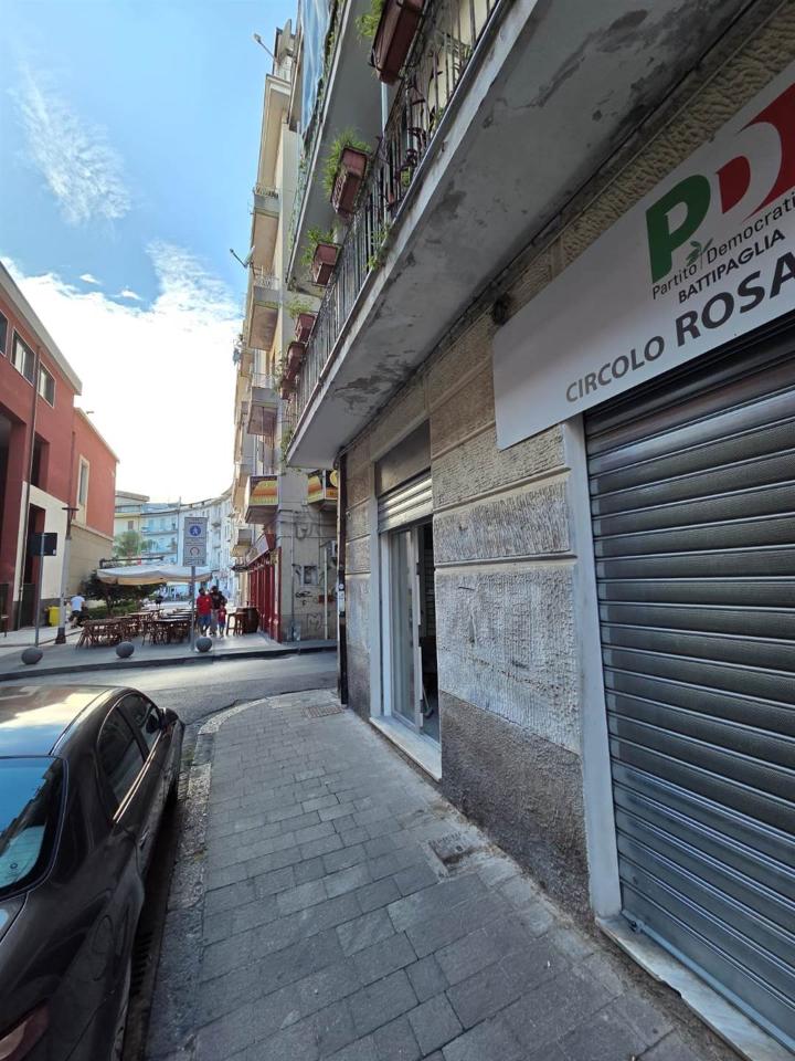 Negozio in Via Gramsci, Battipaglia, {3} - Foto 2