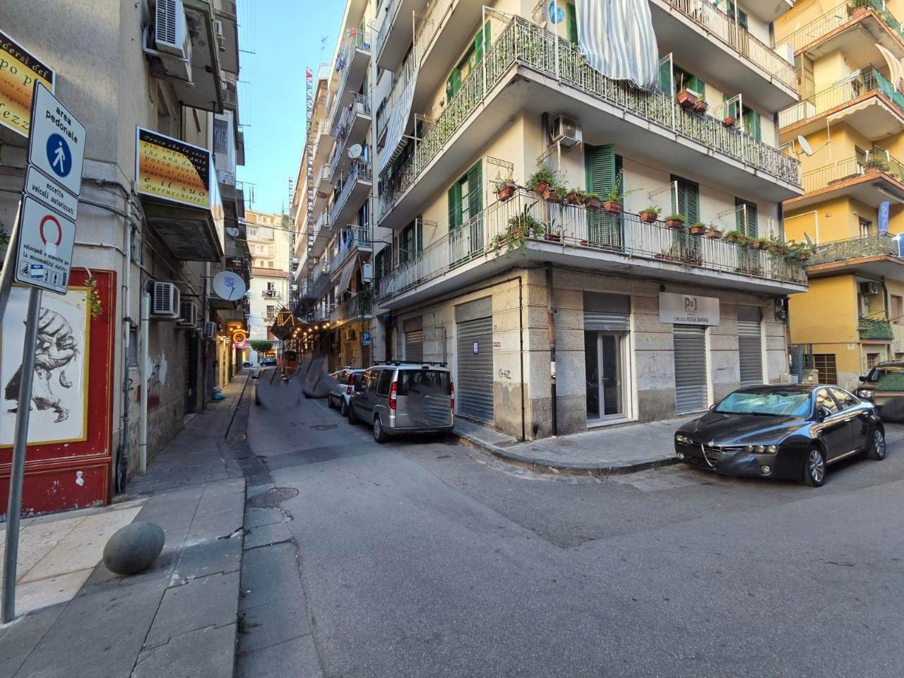 Negozio in Via Gramsci, Battipaglia, {3} - Foto 1