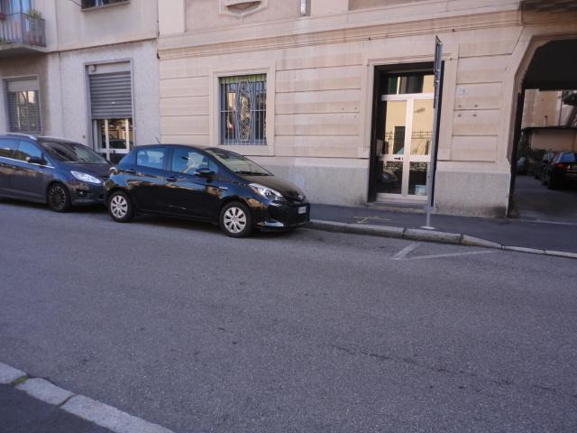 Locale commerciale in , Busto Arsizio, {3} - Foto 1